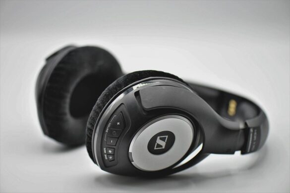 Light Headset for Gaming of 2023– 17 Best Wired & & Wireless Options